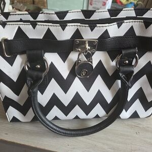 Chevron Pattern Satchel in Black and White